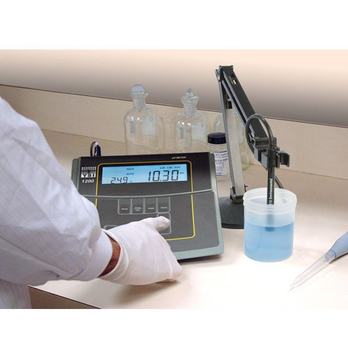 Physical and chemical measurement instruments used in industrial testing and laboratory environments