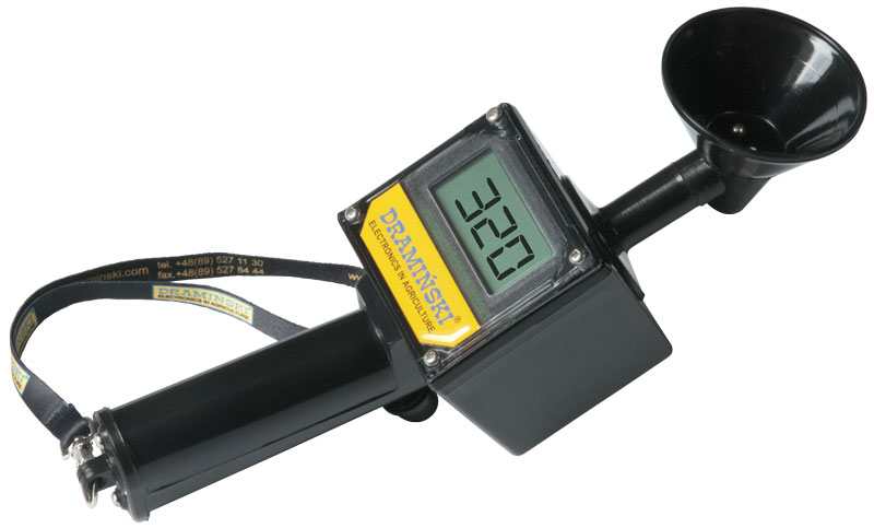 Portable veterinary diagnostic equipment for breeding and herd health monitoring