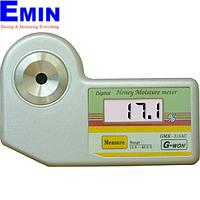 Portable honey photometer used for honey color measurement and service support