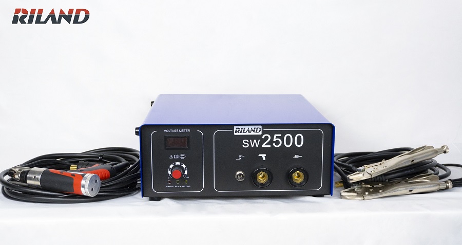 Industrial bolt welding machine used for metal fastening applications
